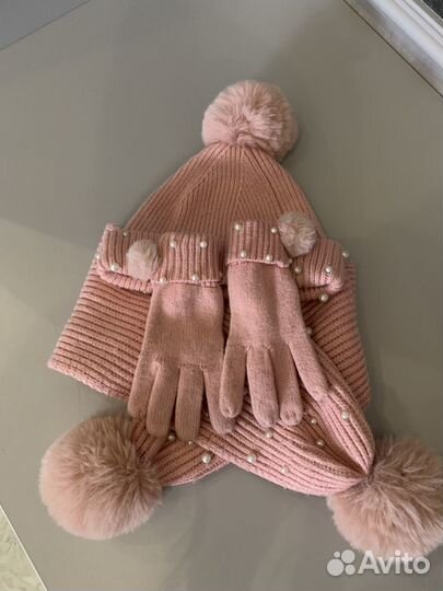 Шапка, шарф и перчатки zara