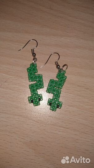 Серьги из чешского бисера