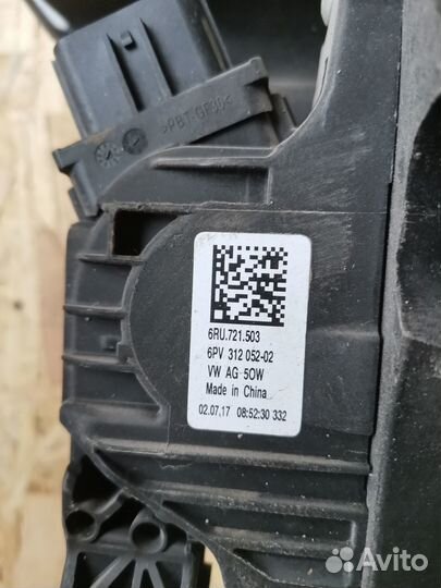 Педаль газа и тормоза VW polo (SED RUS) (2011)