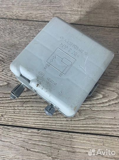 Вакуумный ресивер Mercedes Benz-Мерседес Бенц W21