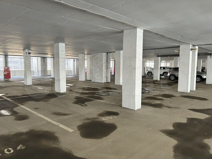 Машиноместо, 16 м²