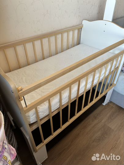 Детская кроватка
