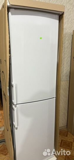 Новый Холодильник в упаковке