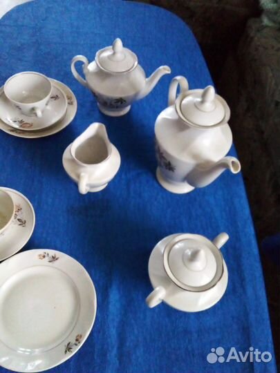 Чайный сервиз на 12 персон