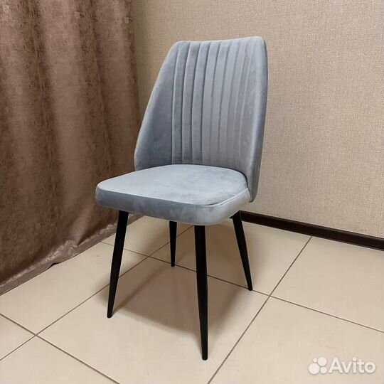 Мягкие кухонные стулья 