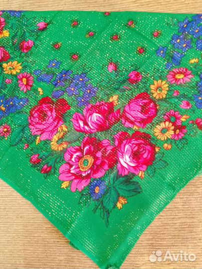 Платок женский с люриксом, размер 75на75 см