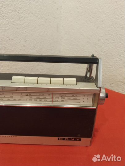 Радиоприемник Sony EFM-117L Япония 1960е