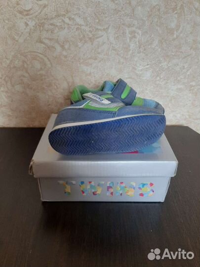 Кроссовки детские для мальчика 22 р