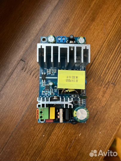 Модульный блок питания 12V 8A