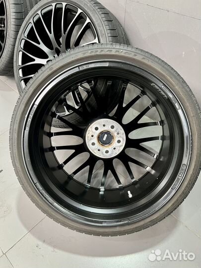 Разноширокие колеса R20 bmw5