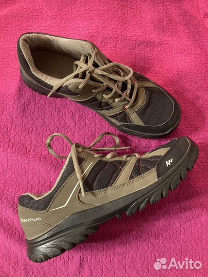 Кроссовки трекинговые