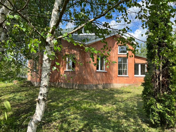 Дом 197 м² на участке 6 сот.