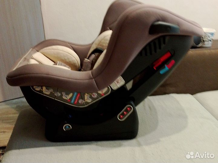 Детское автокресло 9 до 18 кг hb/Happy Baby