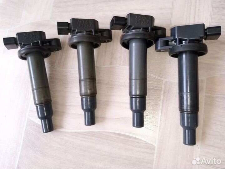 Катушка зажигания toyota corolla fielder, 2004г