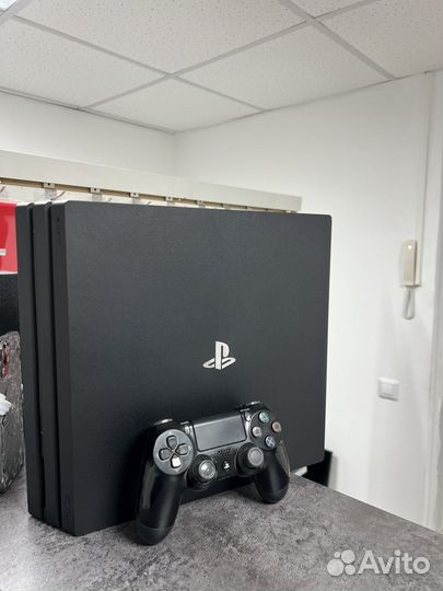 Sony PS4 pro 1000 gb