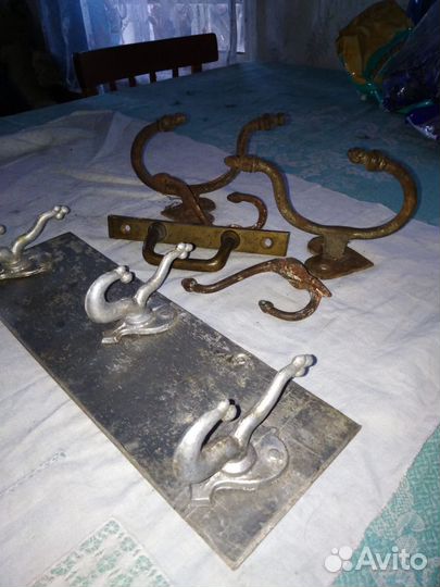 Старинная вешалка. Крючки