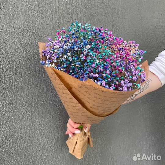 Гипсофилы цветные букет цветов