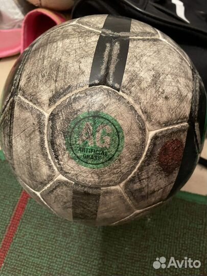 Футбольный мяч