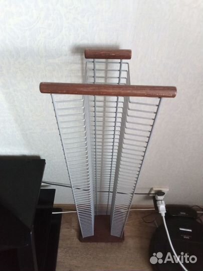 Подставка для дисков