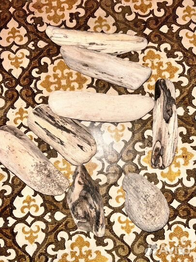 Коряги дрифтвуд