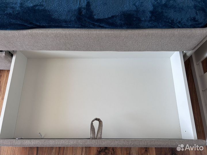 Кровать 90х200
