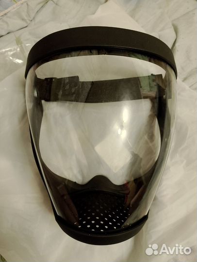 Защитная маска для лица