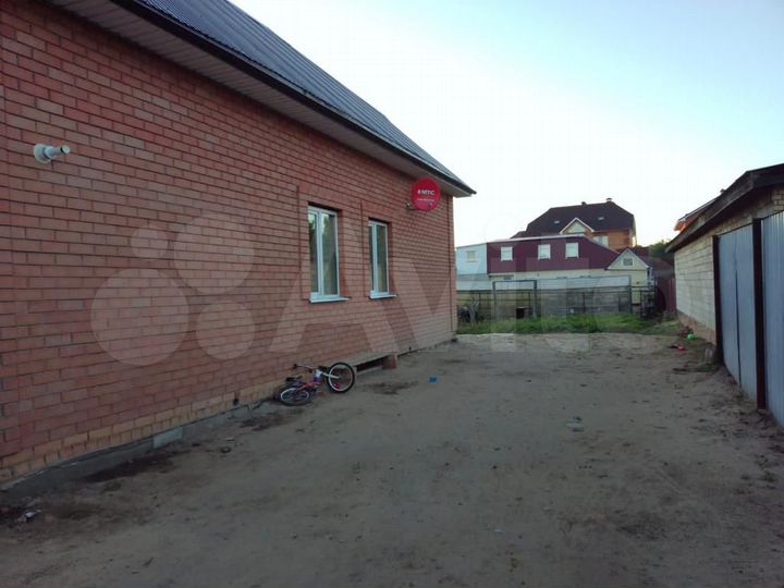 Дом 192,8 м² на участке 8,3 сот.