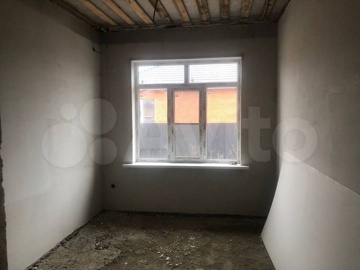 Дом 106 м² на участке 5 сот.