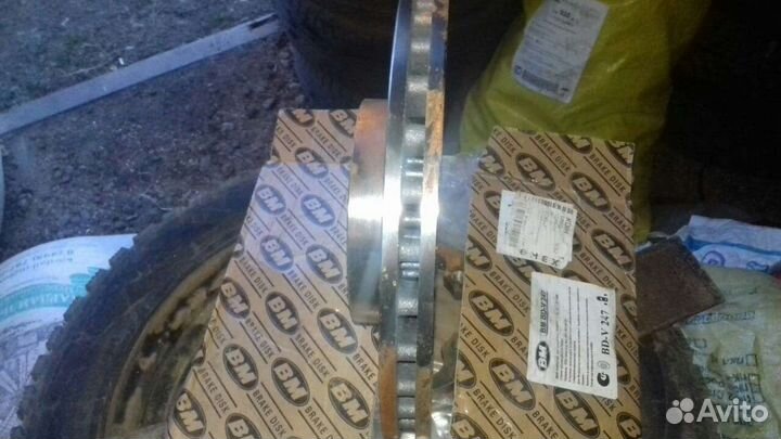 Тормозные диски передние на Ford tranzit 2 шт