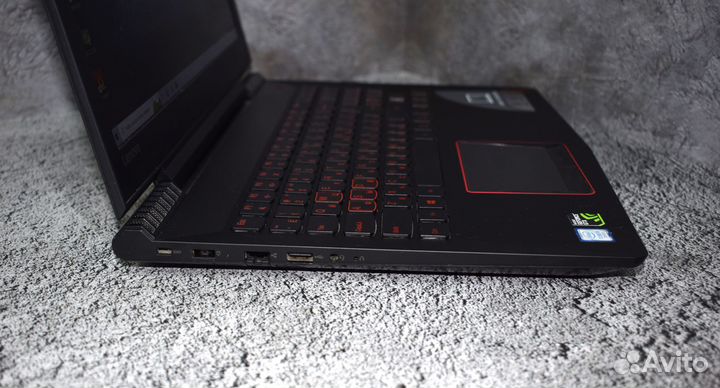 Игровой ноутбук lenovo на Core i5-7300HQ/ GTX 1050