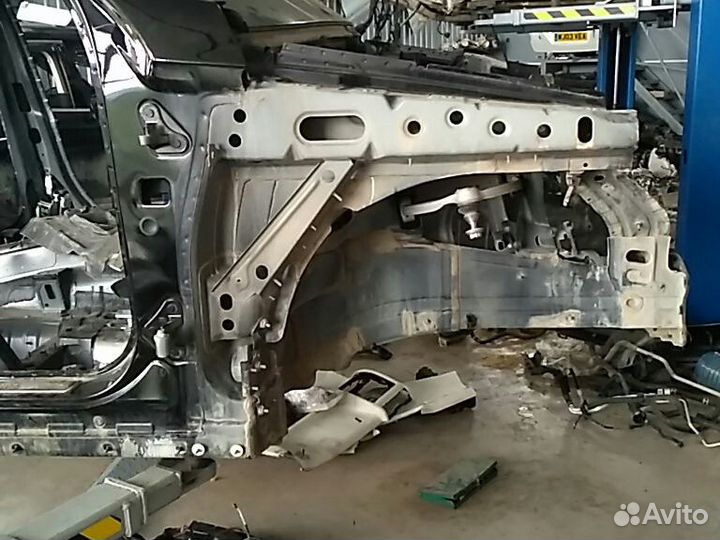 Четверть передняя правая Mercedes GLE 166