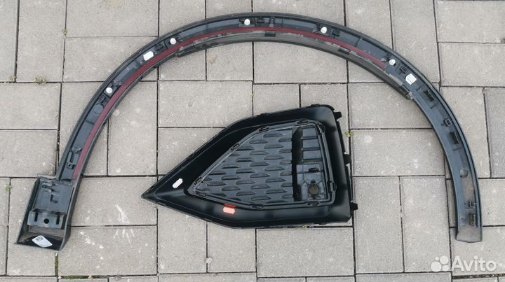 Audi Q5 80A расширитель передний левый решетка пр