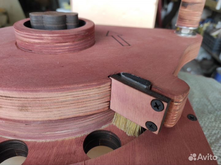 Мельница для зерна ручная, мукомолка