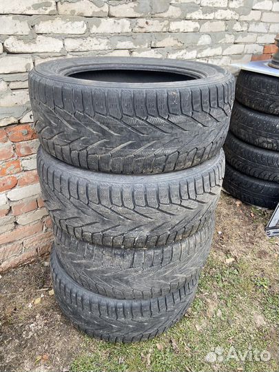 Nokian Tyres Hakkapeliitta R2 SUV 265/50 R20