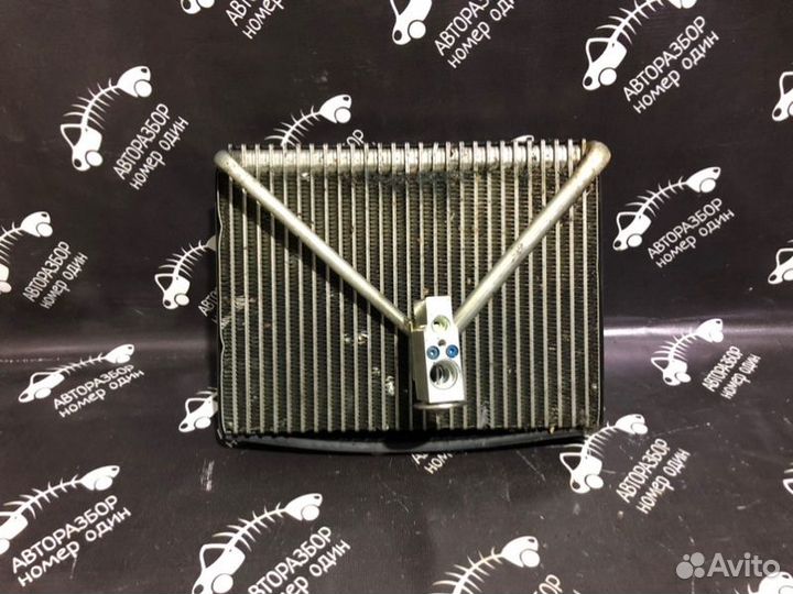 Радиатор кондиционера салонный Volvo S60 2.5L
