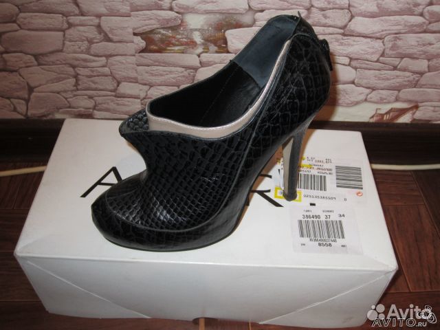 Продажа отличных ботильонов