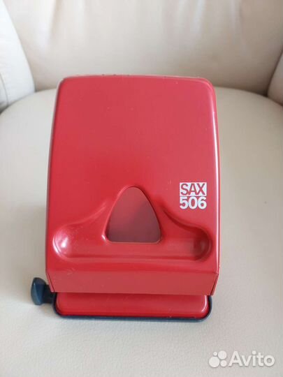Дырокол SAX 506
