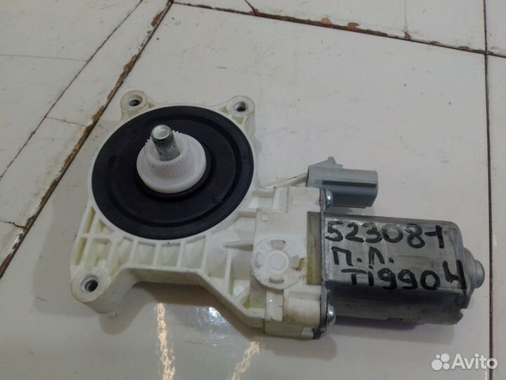 Моторчик стеклоподъемника передний левый