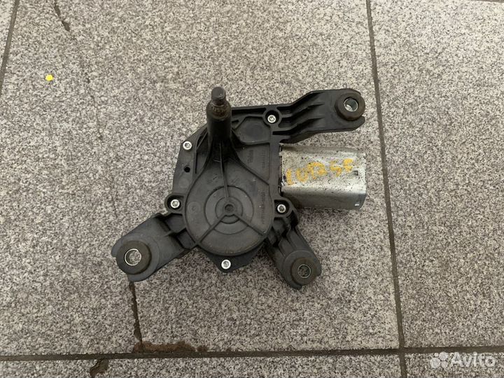 Моторчик дворника задний Opel Corsa D