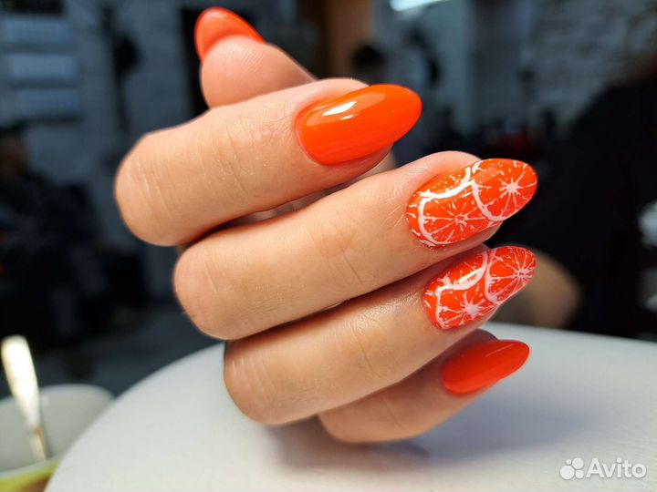 Мастер маникюра и педикюра