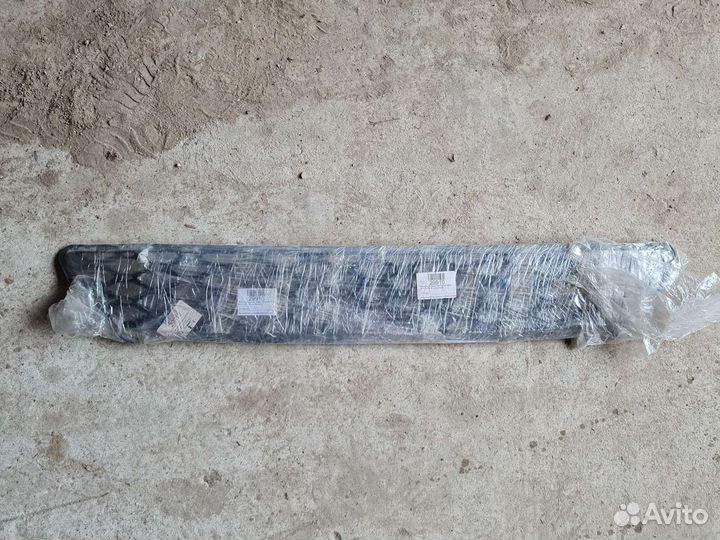 Решетка бампера центральная киа рио 2