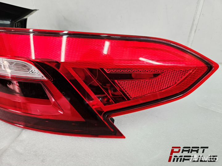 Фонарь правый Haval F7