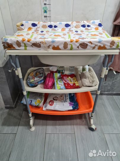 Пеленальный столик с ванночкой