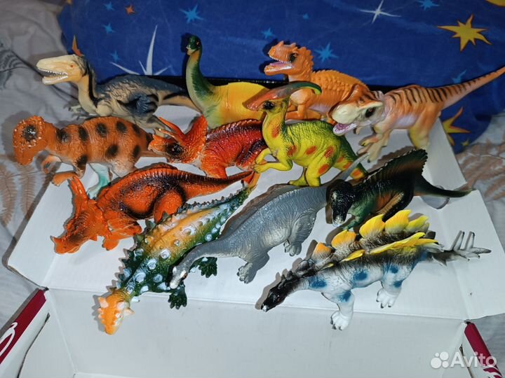 Динозавры 12 шт
