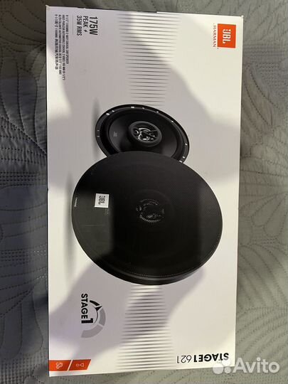 Акустические колонки jbl