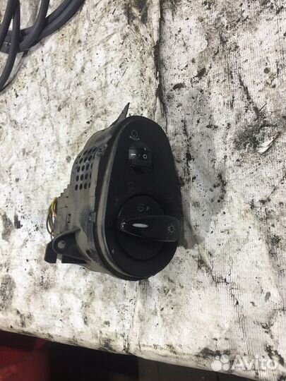 Блок управления светом Ford Focus