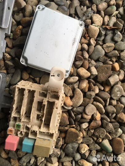 Toyota prius 20 америка блок управления