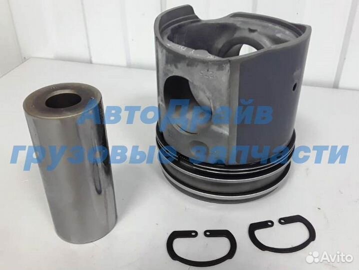 Поршень двигателя Ивеко Евротраккер Стар Тех