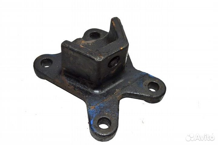 Кронштейн двигателя, задний правый freightliner CL