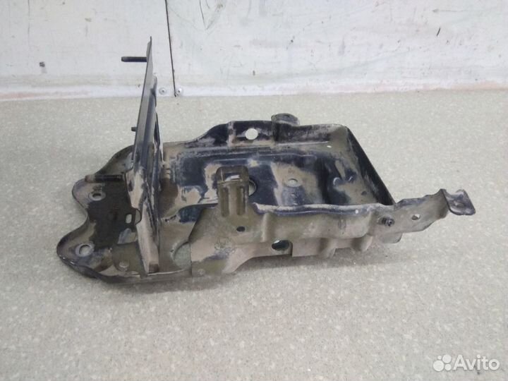 Крепление акб (корпус подставка) Chevrolet Aveo (T